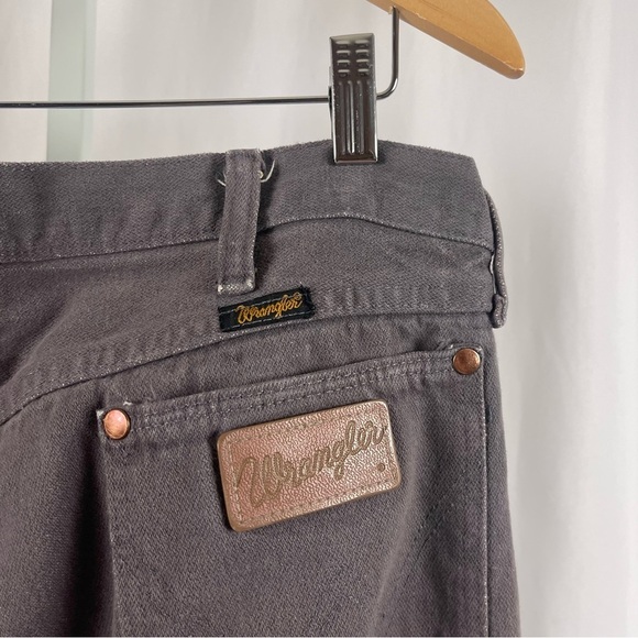 Vintage Wrangler 35 x 36 Grey Work Pants Jeans Workwear Rugged Chore Barn Grunge - Picture 3 of 8